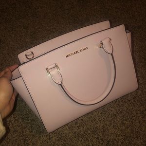Michael Kors purse/satchel